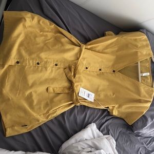 Lulu’s mustard dress